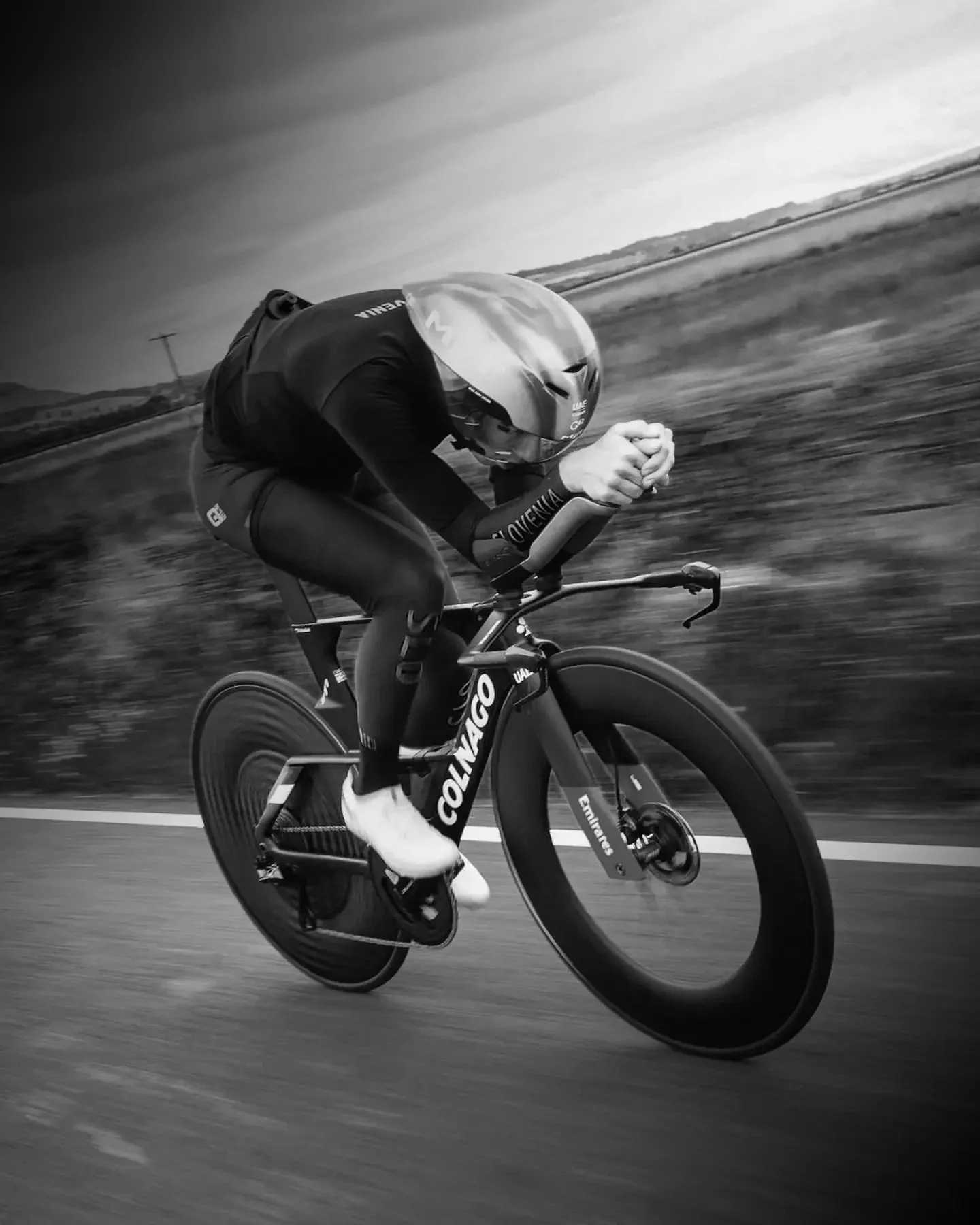 colnago-time-trial-tt1-frameset-headwind-the-bike-studio-01